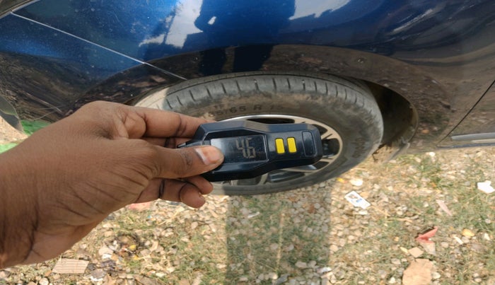 2023 Maruti Swift ZXI PLUS DUAL TONE, Petrol, Manual, 12,777 km, tyre