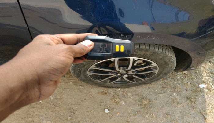 2023 Maruti Swift ZXI PLUS DUAL TONE, Petrol, Manual, 12,777 km, tyre