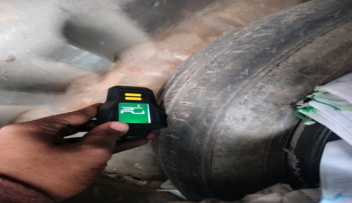 2017 Maruti Vitara Brezza VDI (O), Diesel, Manual, 1,38,926 km, tyre