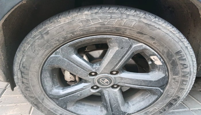 2022 Tata NEXON EV XZ PLUS DARK EDITION, Electric, Automatic, 78,803 km, tyre