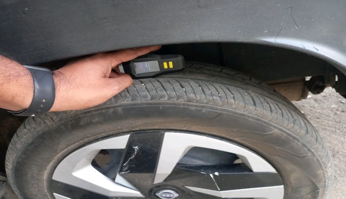 2021 Nissan MAGNITE XL, Petrol, Manual, 89,737 km, tyre