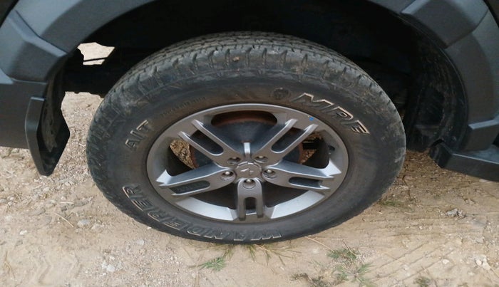 2024 Mahindra Thar LX P 2WD AT HT, Petrol, Automatic, 16,536 km, tyre