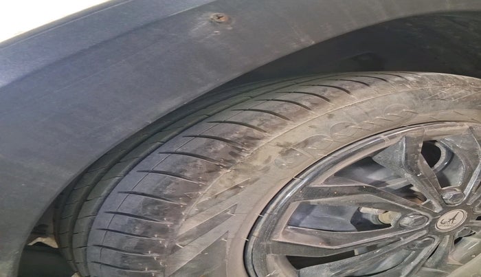 2018 Tata TIAGO NRG PETROL, Petrol, Manual, 67,677 km, tyre