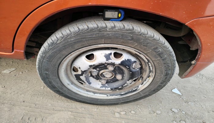 2012 Maruti Alto K10 LXI, Petrol, Manual, 86,355 km, tyre