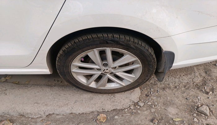 2017 Skoda Rapid STYLE 1.6 MPI, Petrol, Manual, 91,104 km, tyre