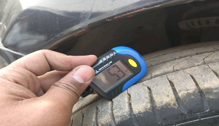 2012 Skoda Rapid ELEGANCE 1.6 TDI CR MT, Diesel, Manual, 1,07,303 km, tyre