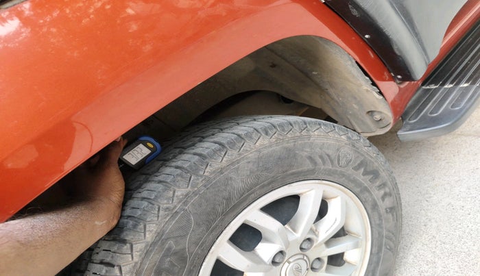 2017 Mahindra TUV300 T8, Diesel, Manual, 94,767 km, tyre