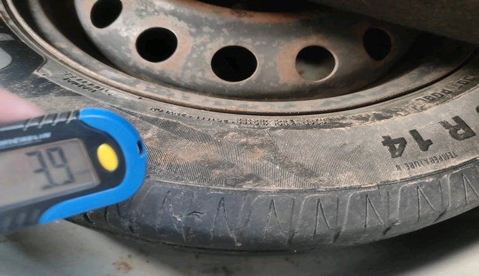 2012 Hyundai i20 ERA 1.2, Petrol, Manual, 90,265 km, tyre