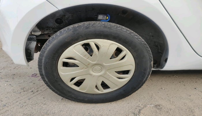 2012 Hyundai i20 ERA 1.2, Petrol, Manual, 90,265 km, tyre