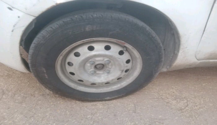 2016 Maruti Ritz LDI, Diesel, Manual, 95,330 km, tyre