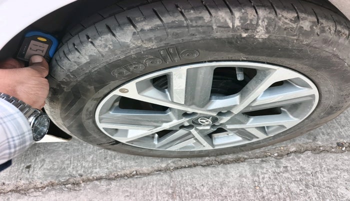 2025 Hyundai Verna SX 1.5 l MPI, Petrol, Manual, 8,655 km, tyre