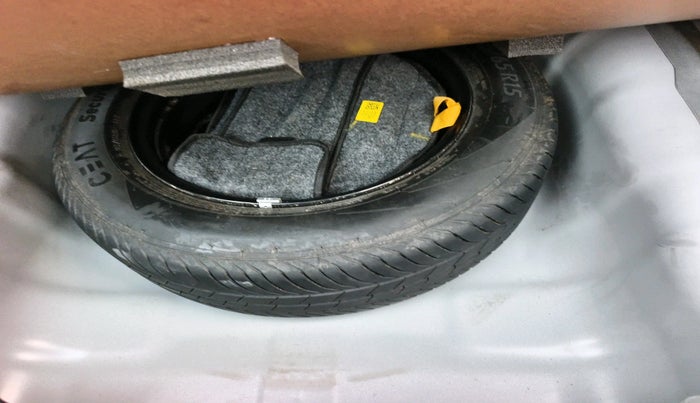 2025 Hyundai Verna SX 1.5 l MPI, Petrol, Manual, 8,655 km, tyre