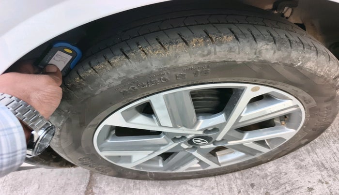 2025 Hyundai Verna SX 1.5 l MPI, Petrol, Manual, 8,655 km, tyre