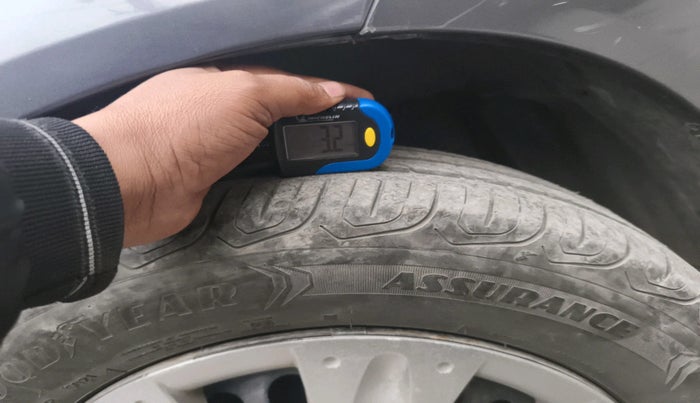 2018 Honda Amaze 1.2L I-VTEC S AT OPT, Petrol, Automatic, 49,331 km, tyre