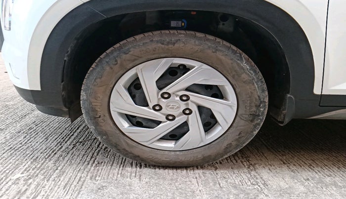 2021 Hyundai Creta EX 1.5 DIESEL, Diesel, Manual, 23,422 km, tyre