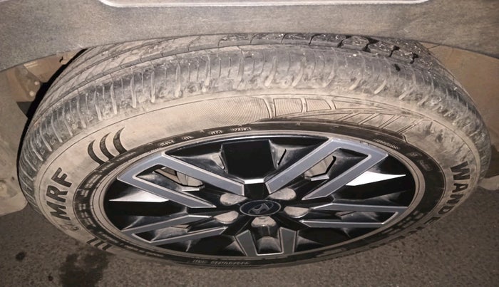 2023 Hyundai VENUE S (O) 1.0 Turbo Petrol DCT, Petrol, Automatic, 16,518 km, tyre