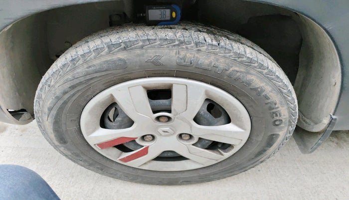 2016 Renault Kwid RXT 1.0, Petrol, Manual, 45,888 km, tyre