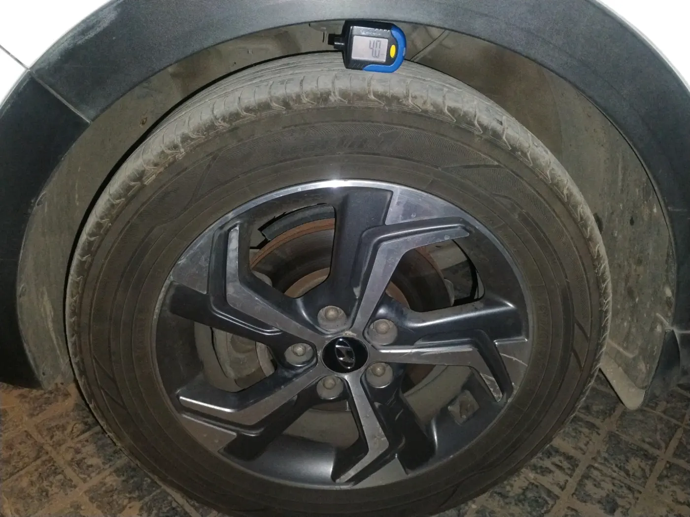 2019 Hyundai Creta SX AT 1.6 PETROL, Petrol, Automatic, 1,15,648 km, tyre