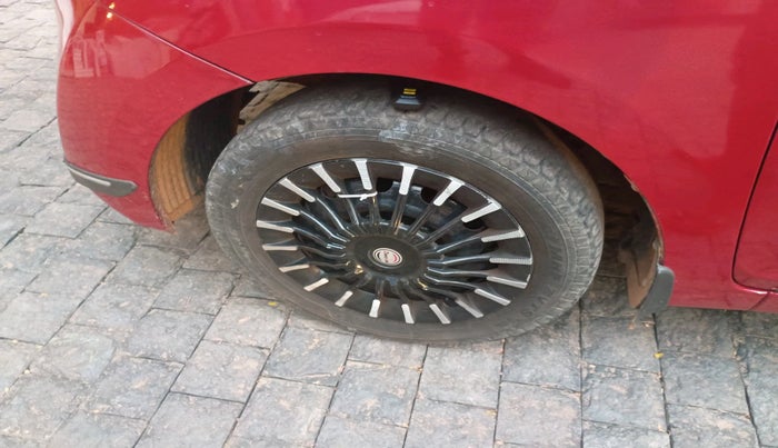 2018 Hyundai Eon ERA +, Petrol, Manual, 65,192 km, tyre