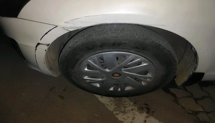 2017 Maruti Swift VDI, Diesel, Manual, 1,67,601 km, tyre