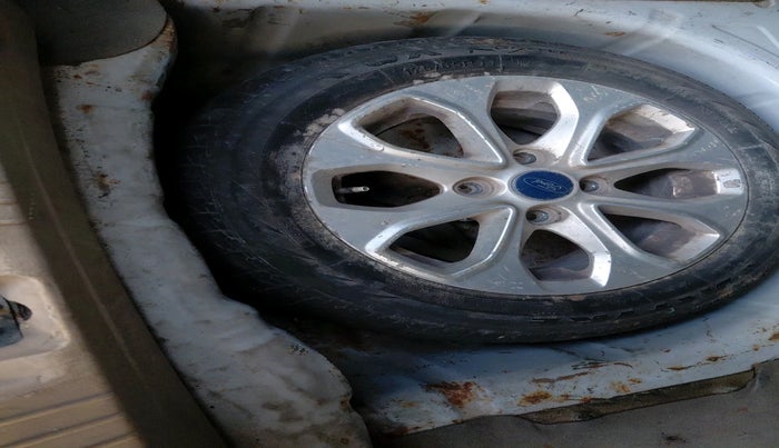 2017 Ford Figo Aspire TITANIUM1.5 DIESEL, Diesel, Manual, 1,83,561 km, tyre