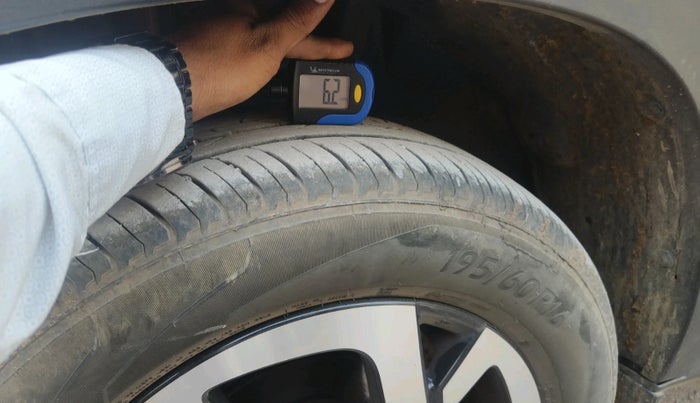 2023 Nissan MAGNITE XV TURBO CVT, Petrol, Automatic, 5,089 km, tyre