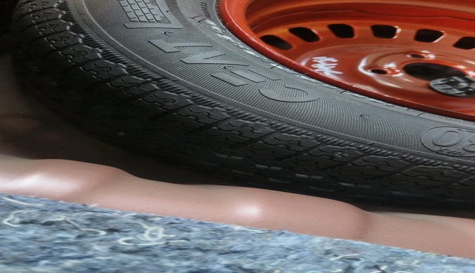 2023 Nissan MAGNITE XV TURBO CVT, Petrol, Automatic, 5,089 km, tyre