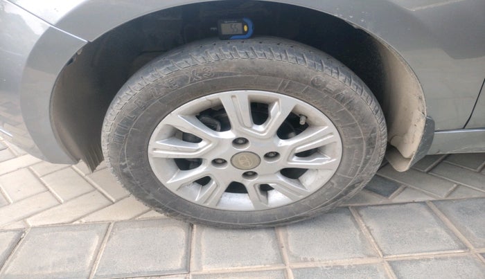 2018 Tata Tiago XZ PETROL, Petrol, Manual, 62,211 km, tyre