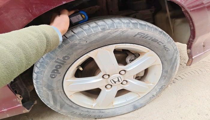 2012 Honda City 1.5L I-VTEC S MT, Petrol, Manual, 1,32,021 km, tyre