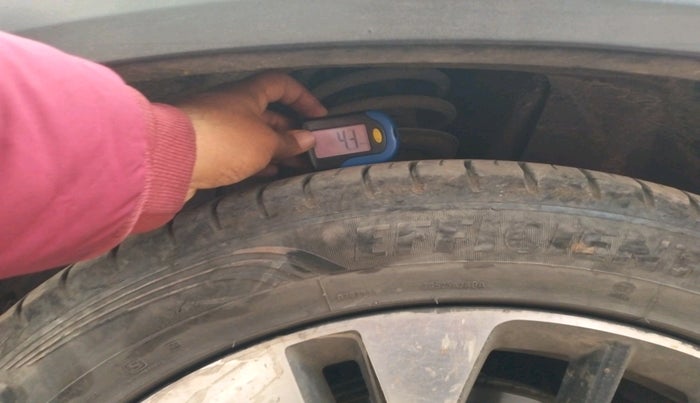 2021 MG HECTOR PLUS SHARP 2.0 DIESEL TURBO MT 6-STR, Diesel, Manual, 1,65,126 km, tyre