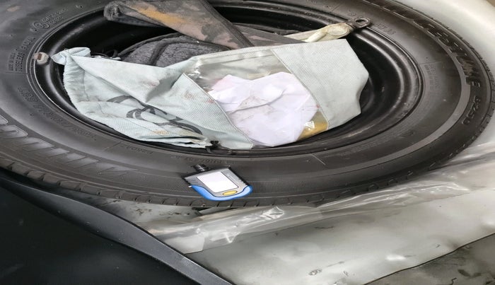 2017 Hyundai Elite i20 SPORTZ 1.2, Petrol, Manual, 87,118 km, tyre