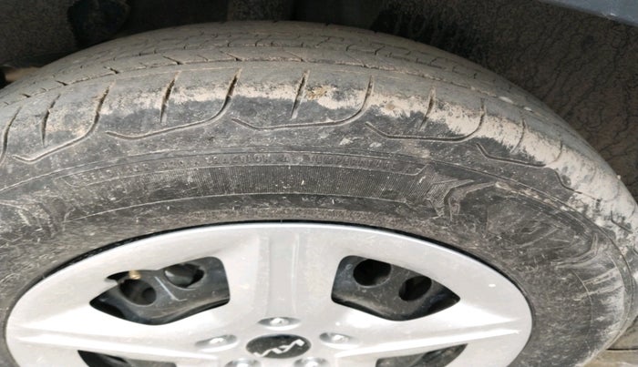 2024 KIA SELTOS  HTE 1.5 PETROL MT, Petrol, Manual, 17,708 km, tyre