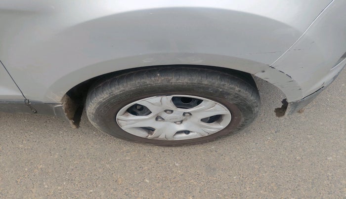 2015 Ford Ecosport TREND 1.5L DIESEL, Diesel, Manual, 2,06,437 km, tyre