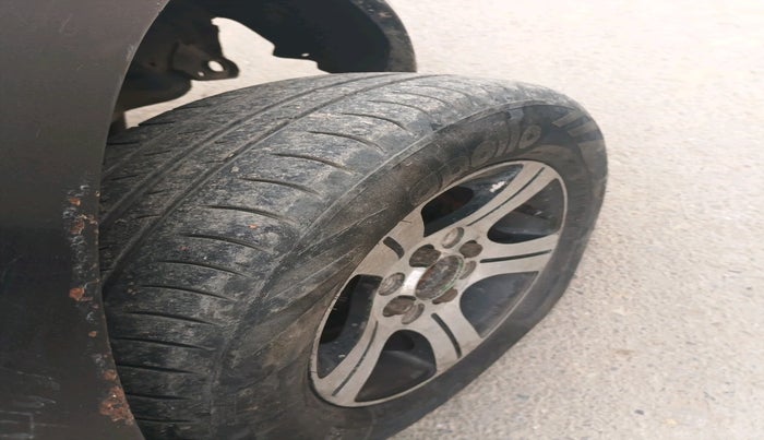 2018 Maruti Alto 800 LXI, Petrol, Manual, 82,521 km, tyre