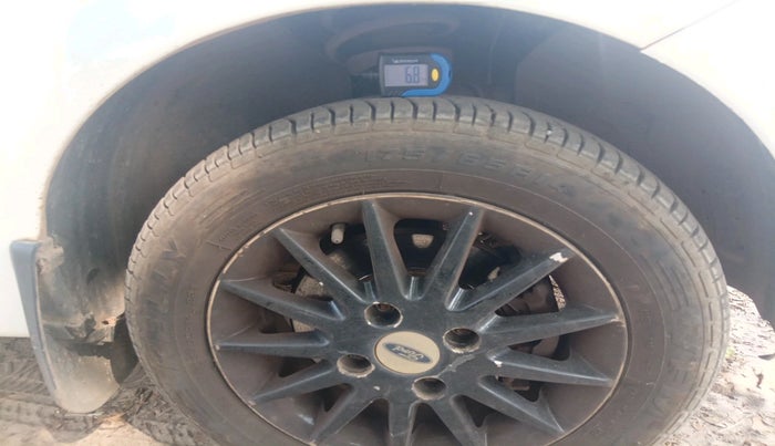 2012 Ford Figo LXI 1.4 DIESEL, Diesel, Manual, 1,59,004 km, tyre