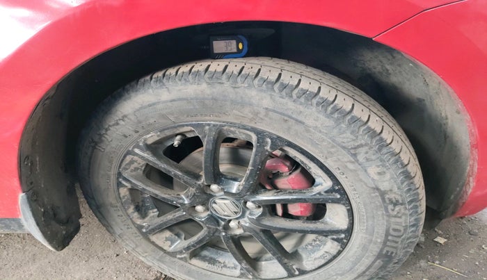 2022 Maruti Swift ZXI AMT, Petrol, Automatic, 55,823 km, tyre