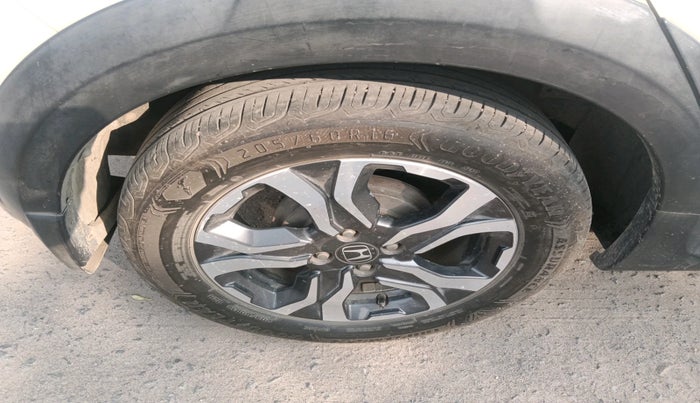 2017 Honda WR-V 1.5L I-DTEC VX MT, Diesel, Manual, 1,29,737 km, tyre