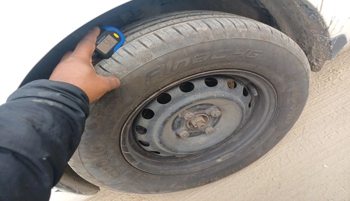 2017 Nissan Sunny XL DIESEL, Diesel, Manual, 99,797 km, tyre