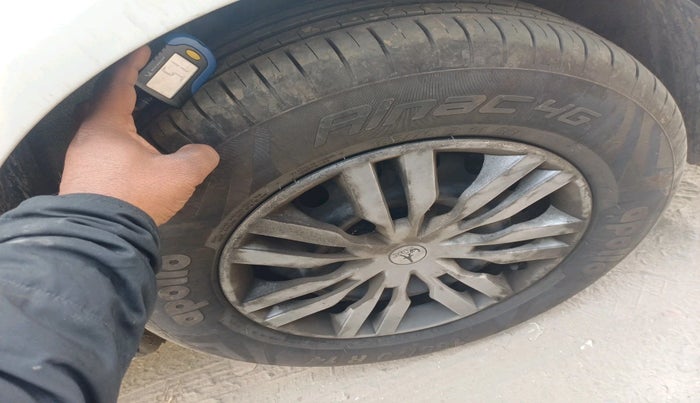 2017 Nissan Sunny XL DIESEL, Diesel, Manual, 99,797 km, tyre