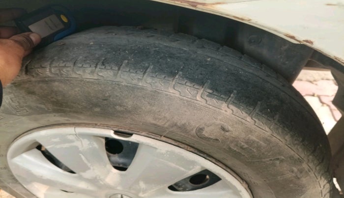 2012 Maruti Swift Dzire VXI, Petrol, Manual, 66,268 km, tyre