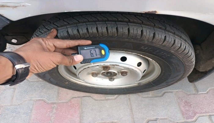 2011 Maruti Alto LXI, Petrol, Manual, 1,15,151 km, tyre