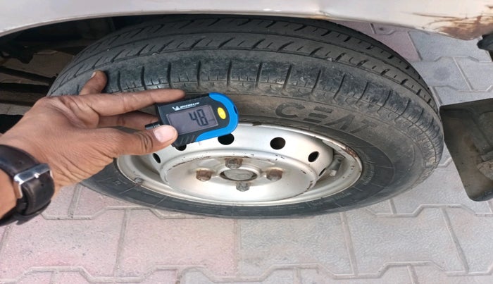 2011 Maruti Alto LXI, Petrol, Manual, 1,15,151 km, tyre