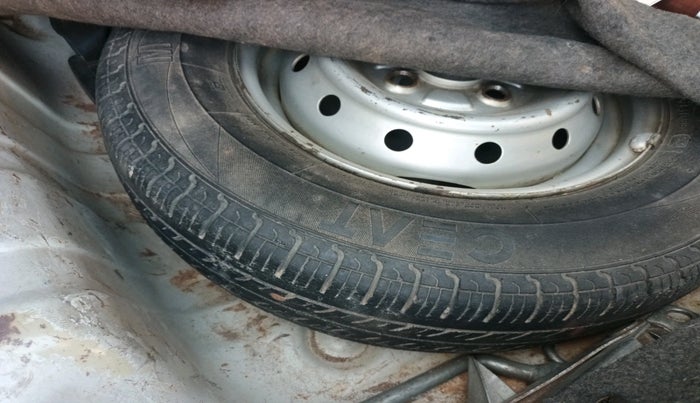 2011 Maruti Alto LXI, Petrol, Manual, 1,15,151 km, tyre