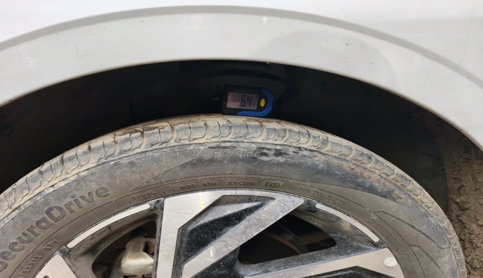 2023 Hyundai NEW I20 ASTA 1.2 MT, Petrol, Manual, 23,155 km, tyre