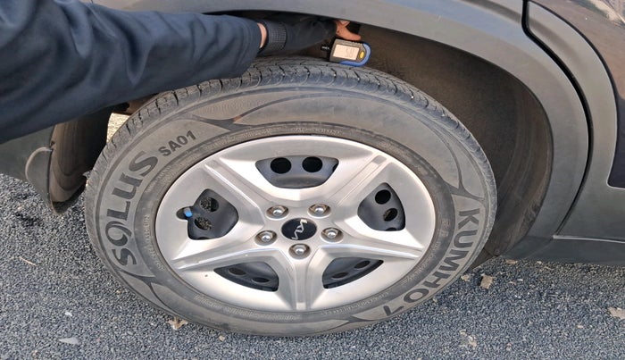 2023 KIA SELTOS  HTK 1.5 PETROL MT, Petrol, Manual, 21,419 km, tyre