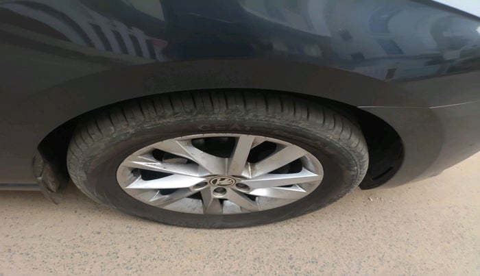 2023 Skoda SLAVIA AMBITION 1.0L TSI AT, Petrol, Automatic, 18,313 km, tyre