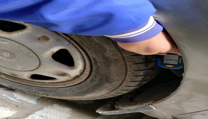 2011 Chevrolet Beat LS PETROL, Petrol, Manual, 60,230 km, tyre