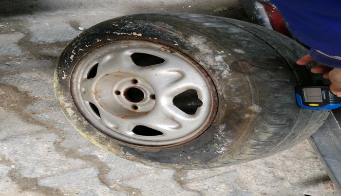 2011 Chevrolet Beat LS PETROL, Petrol, Manual, 60,230 km, tyre