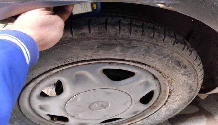 2011 Chevrolet Beat LS PETROL, Petrol, Manual, 60,230 km, tyre