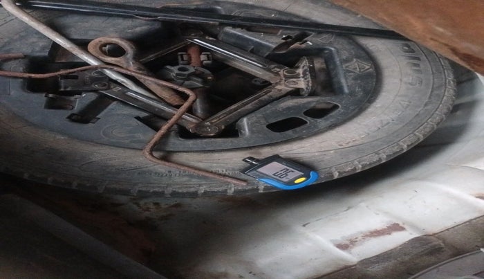 2011 Hyundai i10 SPORTZ 1.2, Petrol, Manual, 63,962 km, tyre